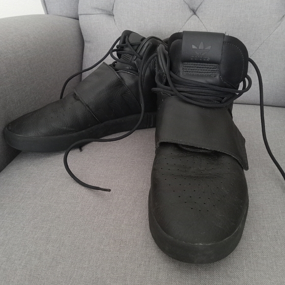 Adidas Size 11 Men's Black Original Tubular - Picture 6 of 7